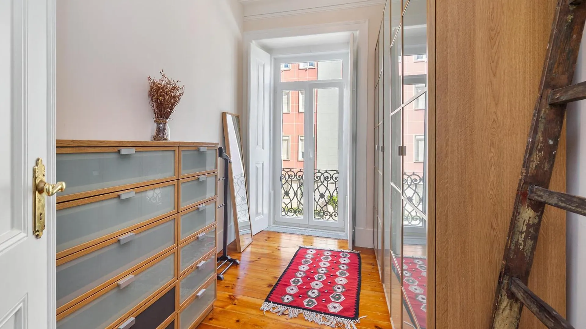 Flat Art - Luxury With Private Pool & Garden Apartment Lisbon Portugal
