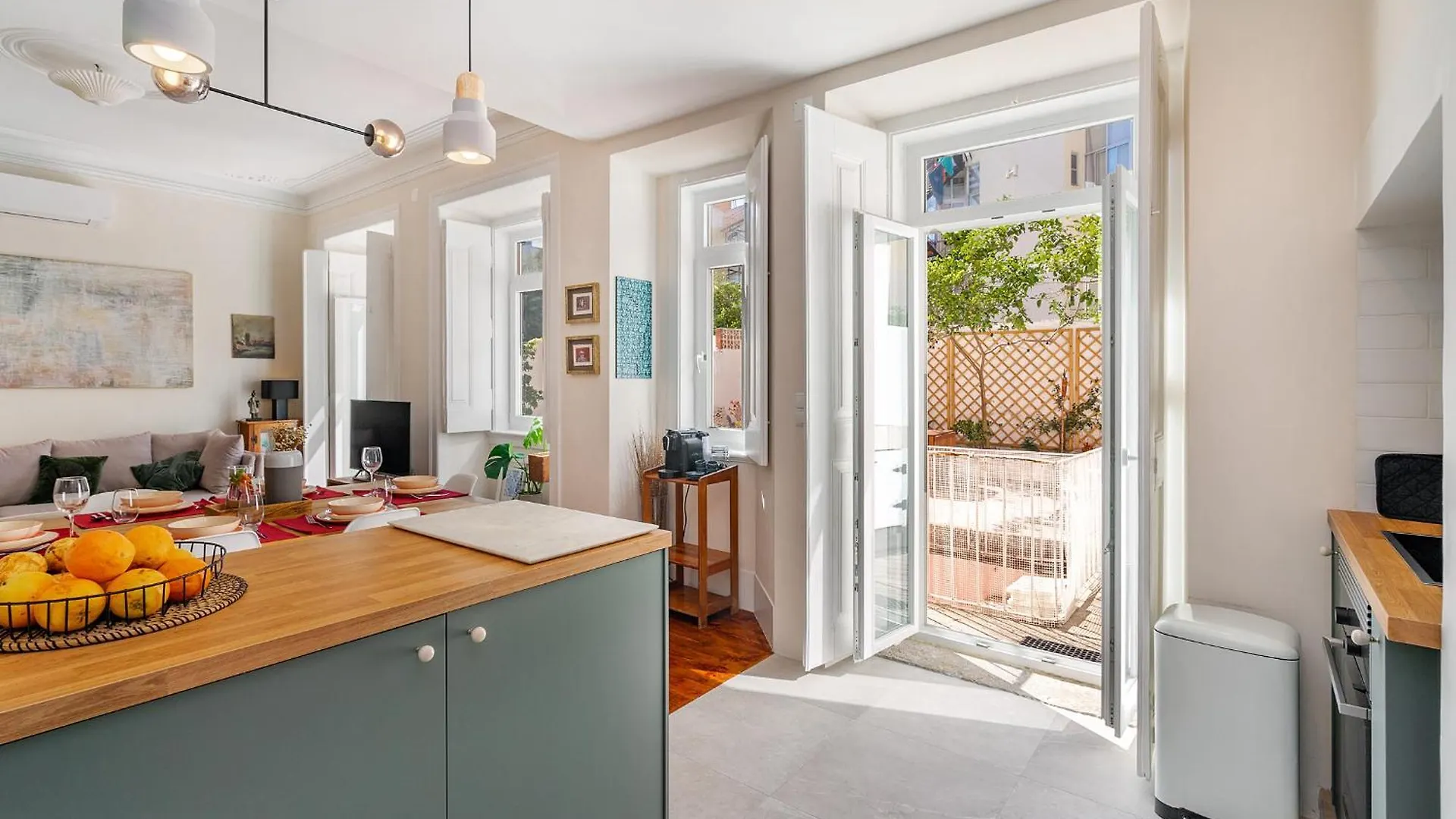 Flat Art - Luxury With Private Pool & Garden Apartment Lisbon